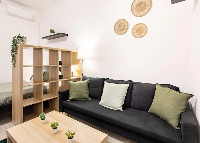 Central Comfy Studio Easy Parking