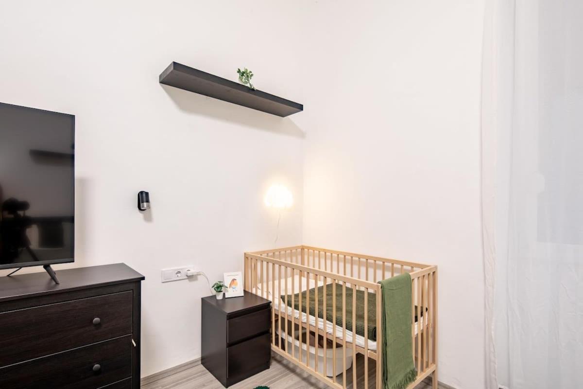 Comfy Easy Parking Apartman